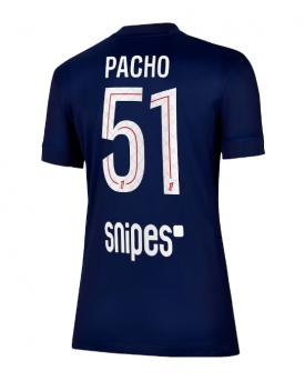 Paris Saint-Germain Willian Pacho #51 Maglia Gara Casa Repliche 2025-26 Donna Maniche Corte Paris Saint-Germain Willian Pacho #51 Maglia Gara Casa Repliche 2025-26 Donna Maniche Corte